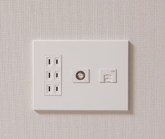 マルチメディアコンセント