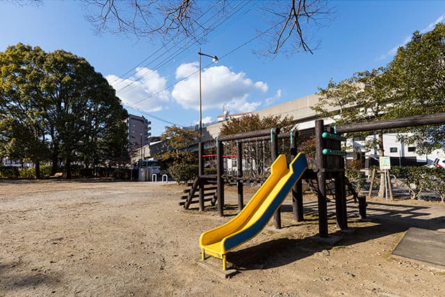 永昌公園 徒歩3分／200m